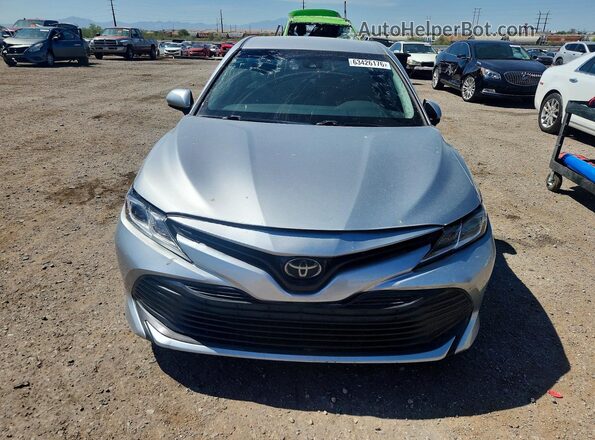 4T1C11AK4LU367654 2020 TOYOTA CAMRY Silver Դիմացի տեսք