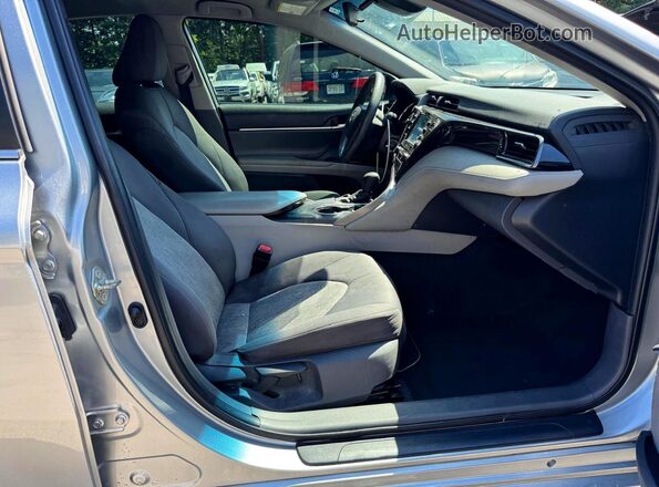 4T1C11AK4LU961127 2020 TOYOTA CAMRY Silver Սարքավորումների վահանակի տեսք