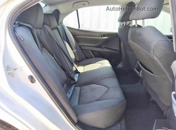 4T1C11AK4PU805952 2023 TOYOTA CAMRY Белый Вид задней части салона