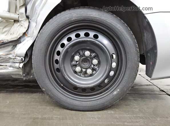 4T1C11AK7NU651377 2022 TOYOTA CAMRY Silver 