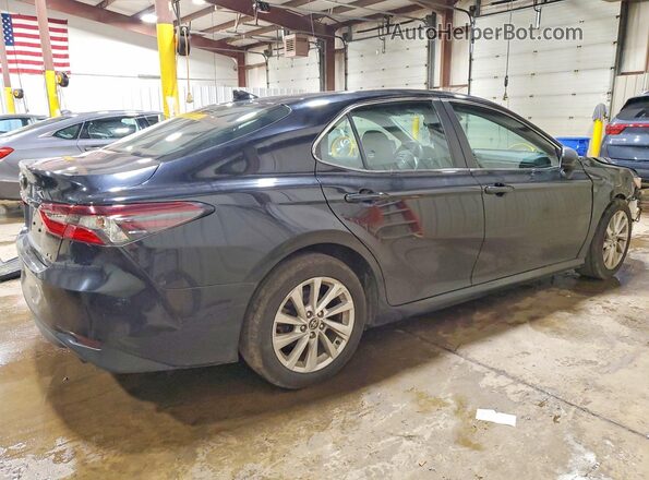 4T1C11AK8NU030648 2022 TOYOTA CAMRY Черный Задняя правая четверть