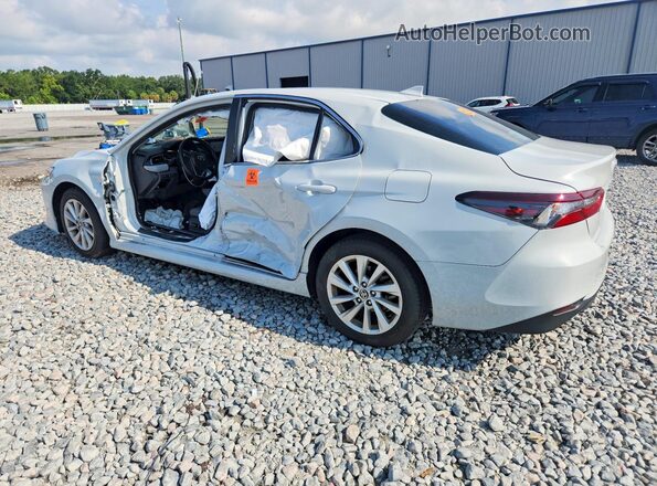 4T1C11AK8NU072155 2022 TOYOTA CAMRY White Trasero izquierdo