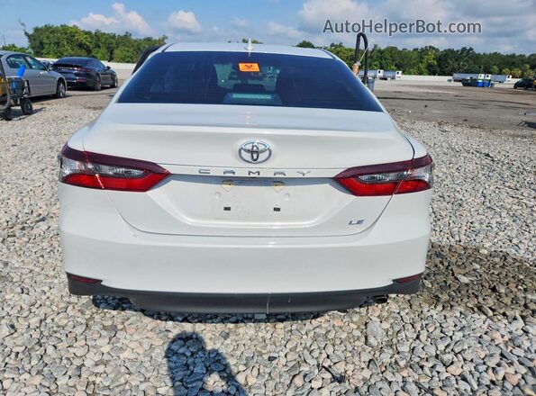 4T1C11AK8NU072155 2022 TOYOTA CAMRY White Vista trasera