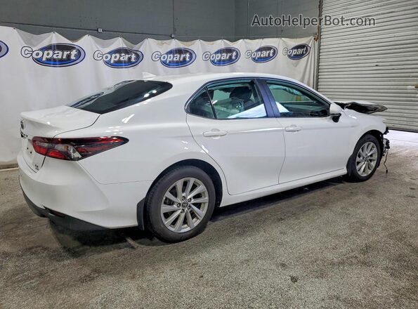 4T1C11BK2PU096890 2023 TOYOTA CAMRY Белый Задняя правая четверть