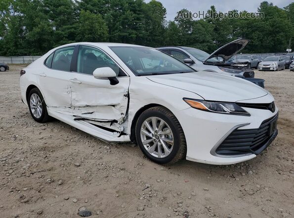 4T1C11BK2RU112945 2024 TOYOTA CAMRY White Առջևի աջ