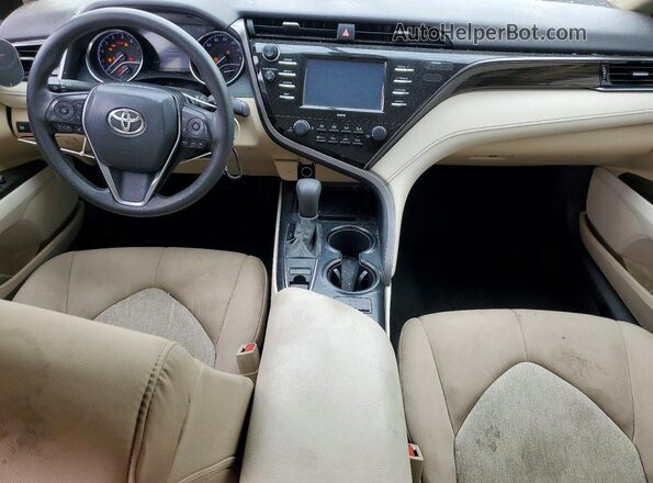 4T1C11BK5LU009204 2020 TOYOTA CAMRY White Widok deski rozdzielczej