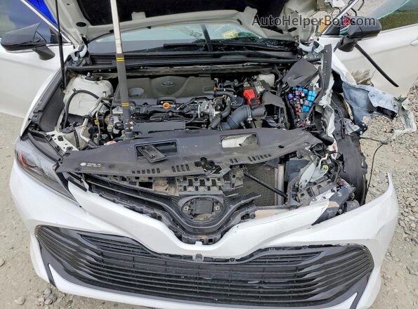4T1C11BK5LU009204 2020 TOYOTA CAMRY White Widok wnętrza z tyłu
