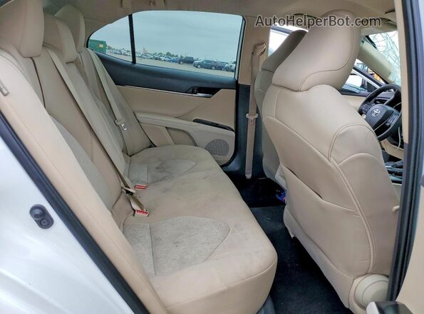 4T1C11BK5LU009204 2020 TOYOTA CAMRY White Widok tylnych siedzeń