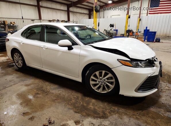4T1C11BKXMU032284 2021 TOYOTA CAMRY White Առջևի աջ
