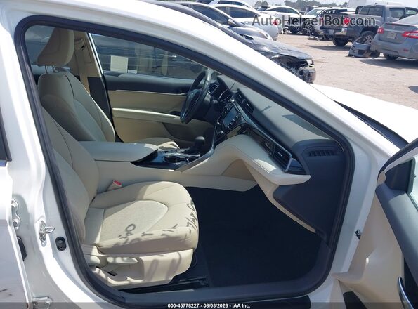 4T1C31AK0LU539799 2020 TOYOTA CAMRY White Widok wnętrza z przodu