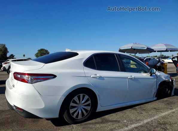 4T1C31AK8LU538593 2020 TOYOTA CAMRY Белый Задняя правая четверть