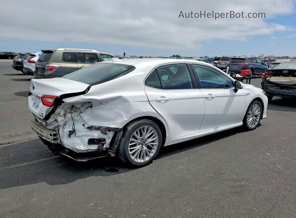 4T1C31AK9LU011162 2020 TOYOTA CAMRY Белый Задняя правая четверть
