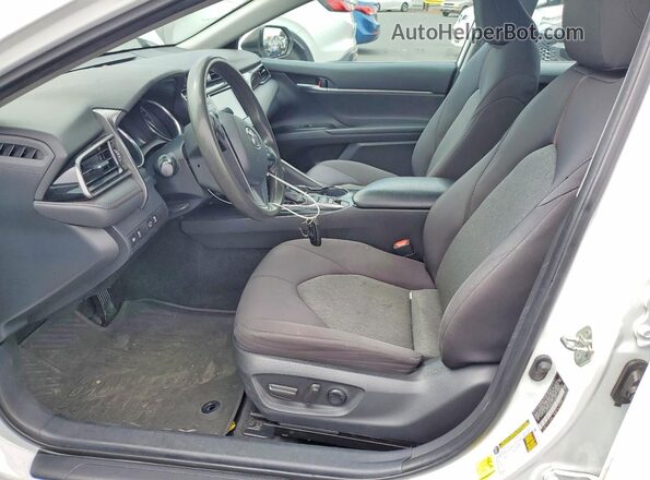 4T1C31AK9LU011162 2020 TOYOTA CAMRY Белый Вид салона спереди