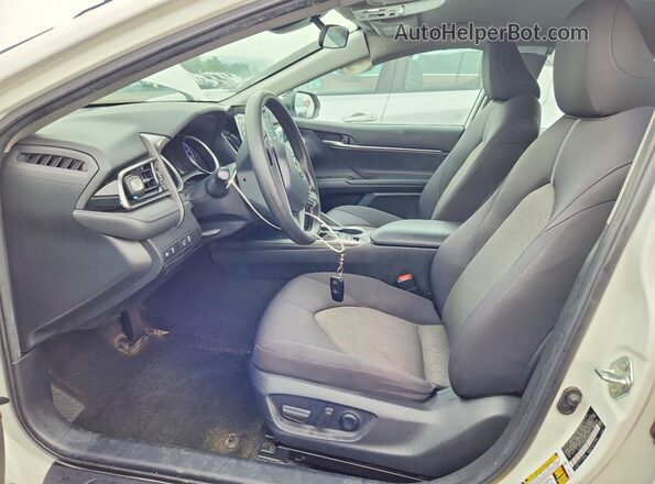 4T1C31AK9MU026679 2021 TOYOTA CAMRY White Вид салону спереду