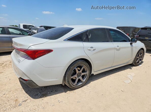 4T1DA1AB7NU012601 2022 TOYOTA AVALON Silver Tył prawy