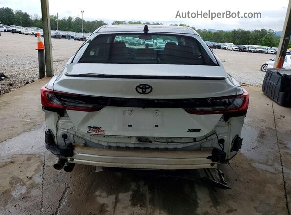 4T1DAACK0SU028633 2025 TOYOTA CAMRY White Հետևի տեսք