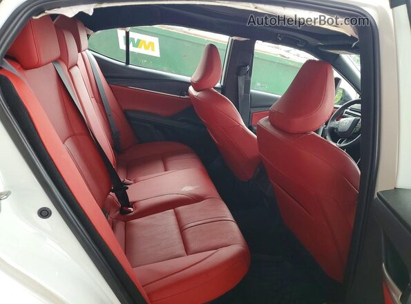 4T1DAACK0SU028633 2025 TOYOTA CAMRY White Հետևի նստատեղերի տեսք