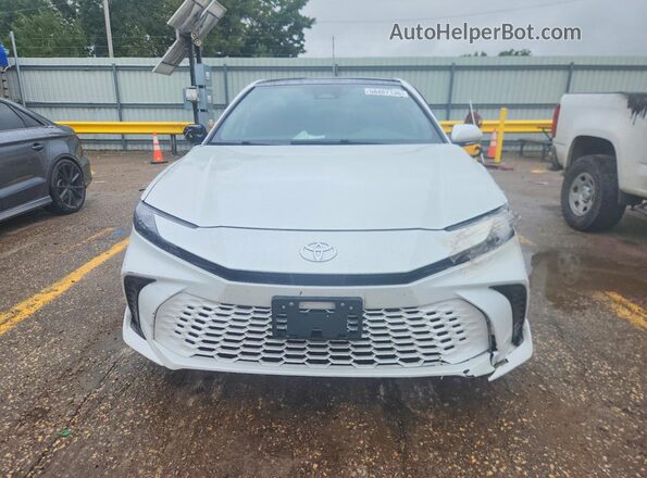 4T1DAACK0SU045013 2025 TOYOTA CAMRY White Front view