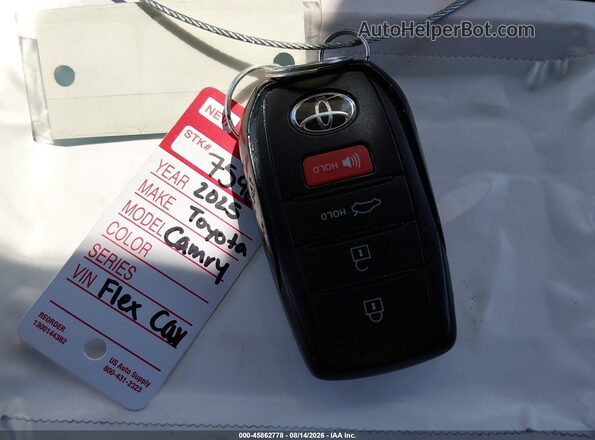 4T1DAACK0SU128120 2025 TOYOTA CAMRY Red Вид панелі приладів
