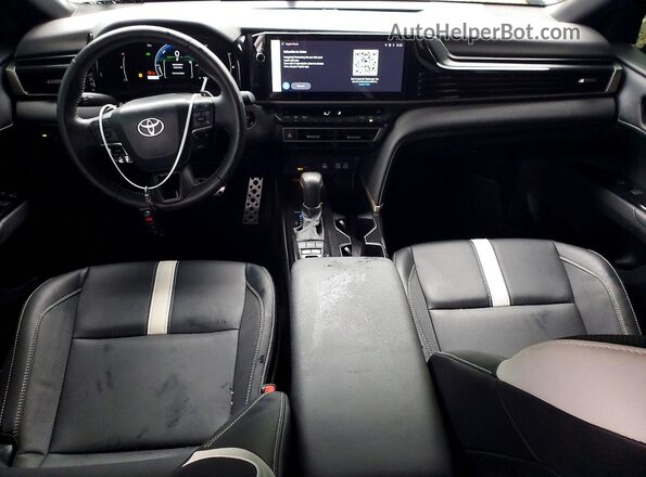 4T1DAACK0SU188527 2025 TOYOTA CAMRY Black Առջևի վահանակի տեսք