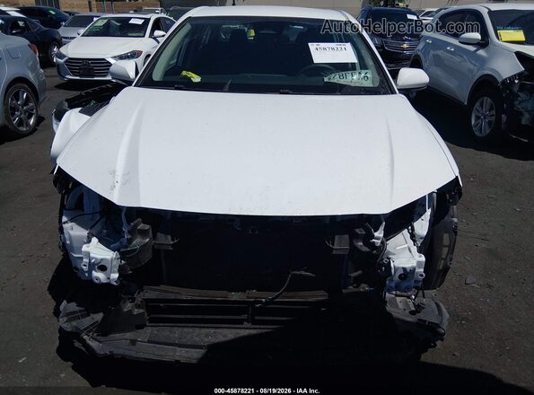 4T1DAACK0SU193548 2025 TOYOTA CAMRY White Вид задньої частини салону