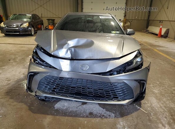 4T1DAACK0SU524273 2025 TOYOTA CAMRY Silver Front view
