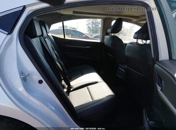 4T1DAACK0SU553403 2025 TOYOTA CAMRY White Widok naklejki z numerem VIN