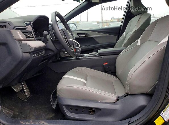 4T1DAACK0SU555829 2025 TOYOTA CAMRY Black Սալոնի դիմացի տեսք