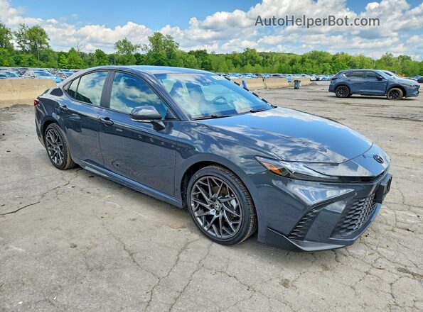 4T1DAACK0TU244192 2026 TOYOTA CAMRY Gray Delantero derecho