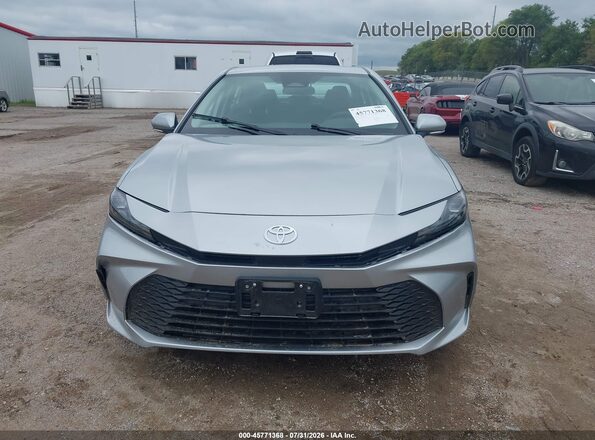 4T1DAACK0TU698930 2026 TOYOTA CAMRY Silver Vista del cuadro de instrumentos