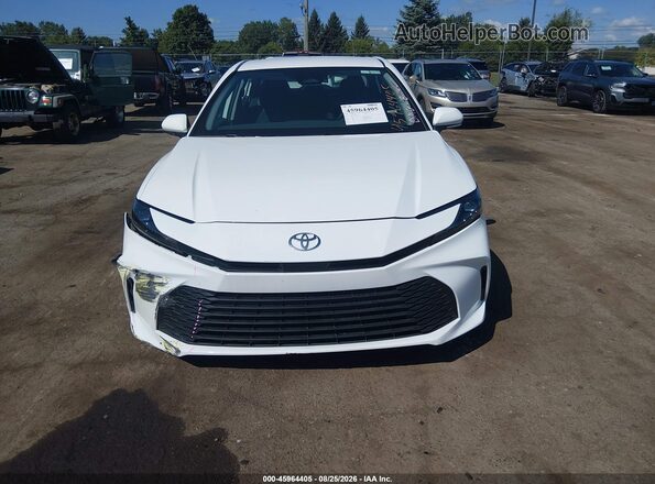 4T1DAACK0TU699639 2026 TOYOTA CAMRY White Vista del cuadro de instrumentos