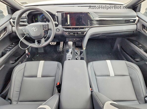 4T1DAACK0TU713801 2026 TOYOTA CAMRY White Առջևի վահանակի տեսք