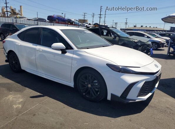 4T1DAACK0TU728007 2026 TOYOTA CAMRY Белый Передняя правая четверть