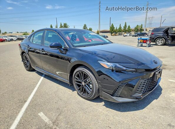 4T1DAACK0TU749505 2026 TOYOTA CAMRY Черный Передняя правая четверть