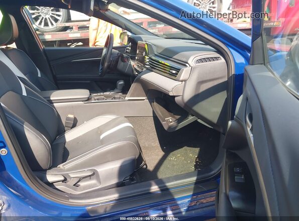 4T1DAACK1SU035557 2025 TOYOTA CAMRY Blue წინა სალონის ხედი