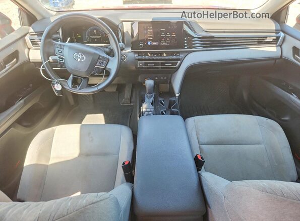 4T1DAACK1SU049863 2025 TOYOTA CAMRY Красный Вид панели приборов
