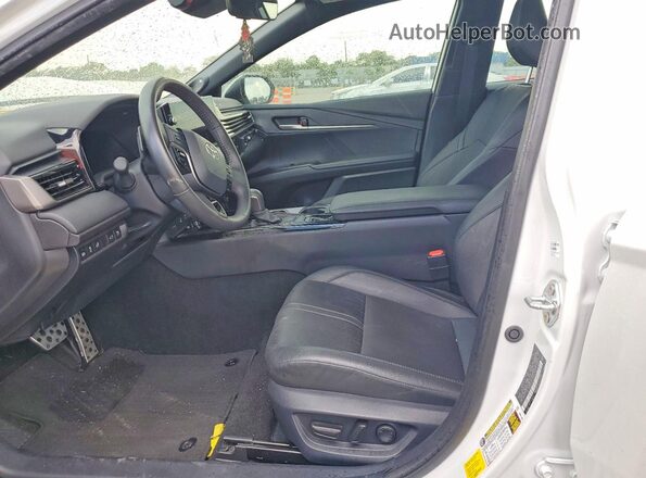 4T1DAACK1SU099078 2025 TOYOTA CAMRY White Front interior view