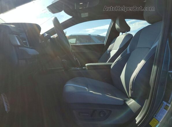 4T1DAACK1SU185796 2025 TOYOTA CAMRY Blue წინა სალონის ხედი