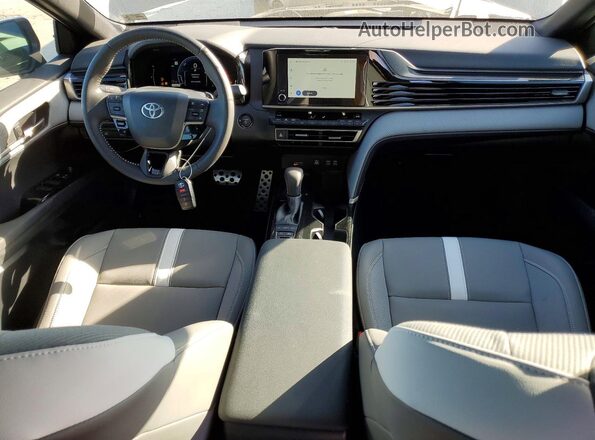 4T1DAACK1SU185796 2025 TOYOTA CAMRY Blue წინა პანელის ხედი