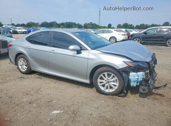 4T1DAACK1SU193154 2025 TOYOTA CAMRY Silver Front right