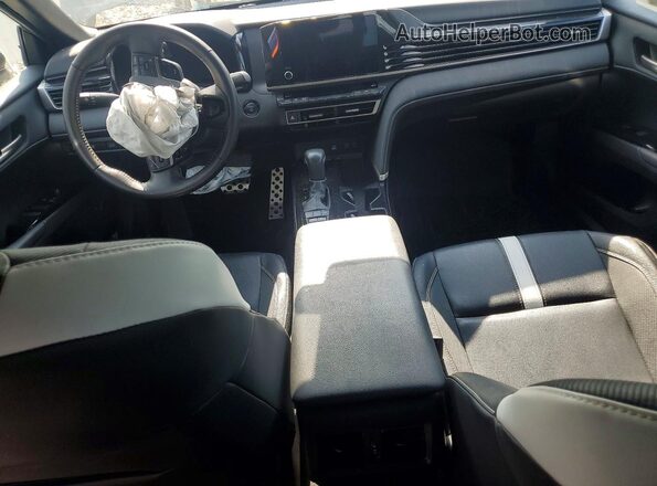 4T1DAACK1SU514724 2025 TOYOTA CAMRY Silver წინა პანელის ხედი