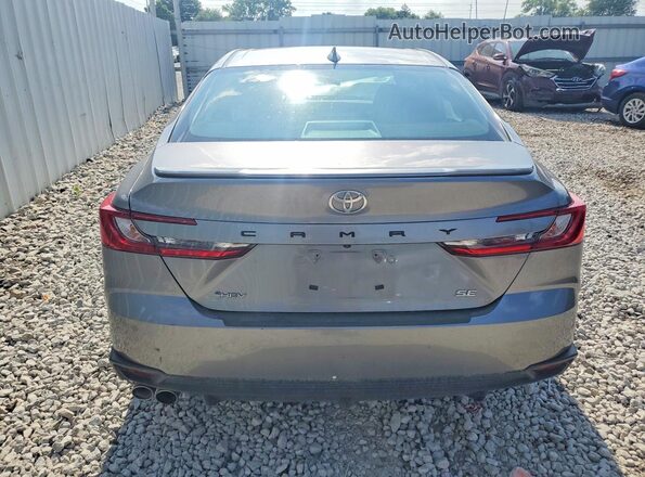 4T1DAACK1SU514724 2025 TOYOTA CAMRY Silver უკანა ხედი