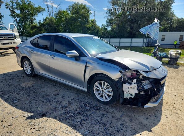 4T1DAACK1SU607288 2025 TOYOTA CAMRY Silver Передня права чверть