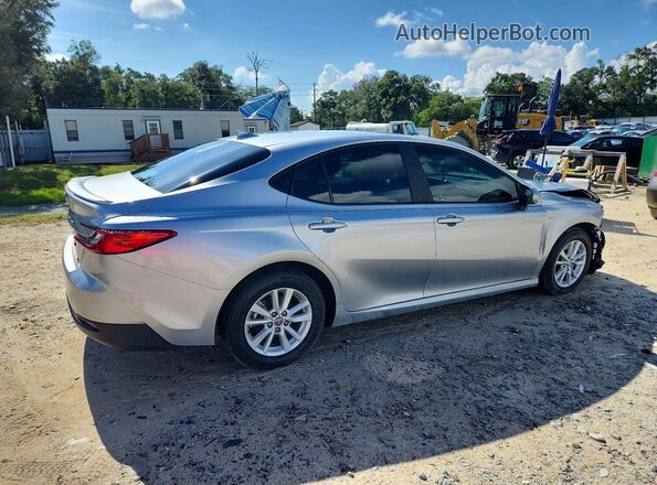 4T1DAACK1SU607288 2025 TOYOTA CAMRY Silver Задня права чверть