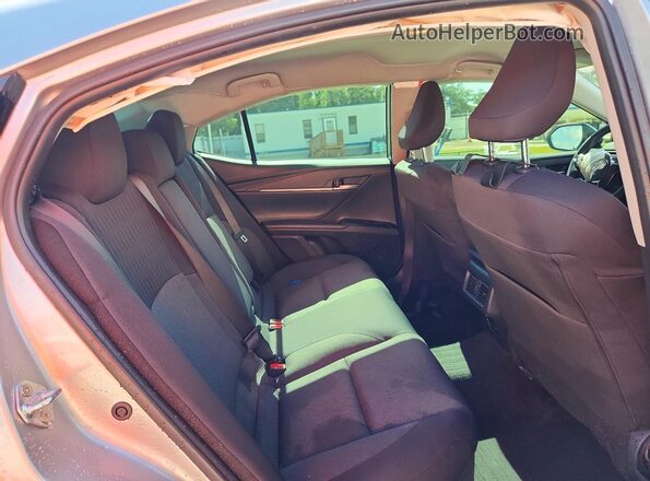4T1DAACK1SU607288 2025 TOYOTA CAMRY Silver Вид задніх сидінь