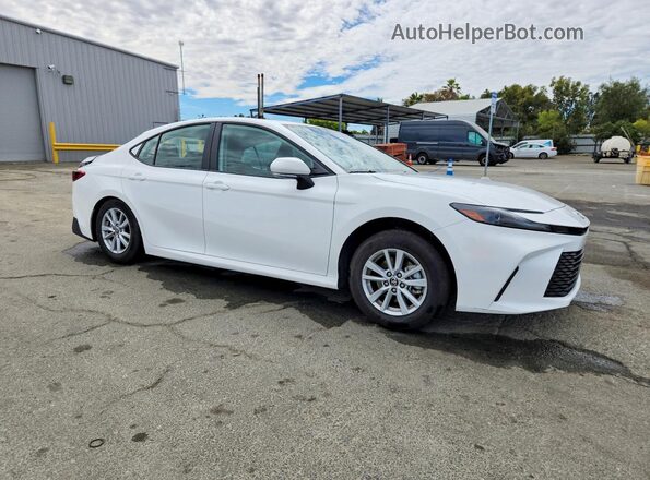 4T1DAACK1TU256755 2026 TOYOTA CAMRY White Առջևի աջ