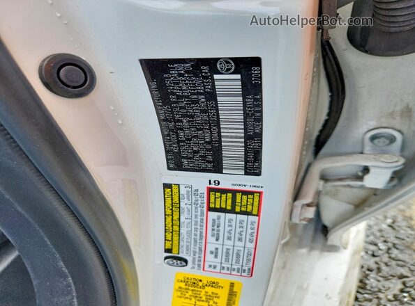 4T1DAACK1TU256755 2026 TOYOTA CAMRY White VIN կոդի պիտակի տեսք