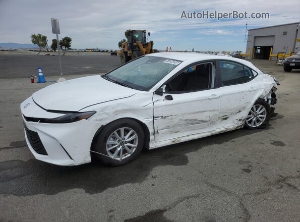 4T1DAACK1TU256755 2026 TOYOTA CAMRY White Սալոնի 360 աստիճան տեսք