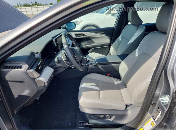 4T1DAACK1TU669923 2026 TOYOTA CAMRY Gray Vista interior delantera