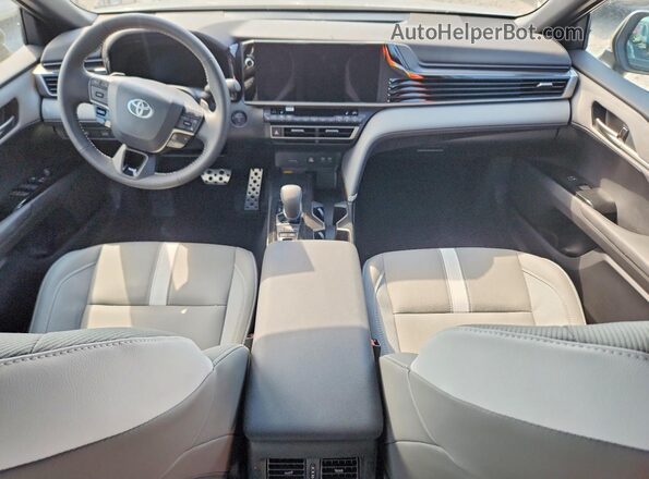 4T1DAACK1TU669923 2026 TOYOTA CAMRY Gray Vista del salpicadero